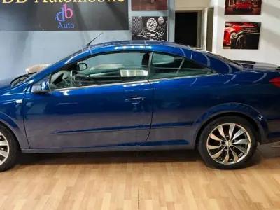 Używany Opel Astra Cabriolet Edition 150 KM (110 kW) 2008 Niebieski Kabriolet