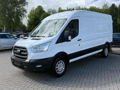Używany Ford Transit 131 KM (96 kW) 2022 Biały Sedan/Limuzyna