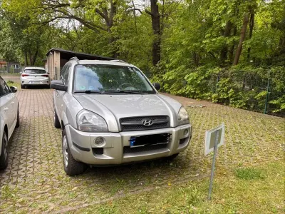 Gebraucht Hyundai Tucson GLS 141 PS (103 kW) 2005 Silber SUV
