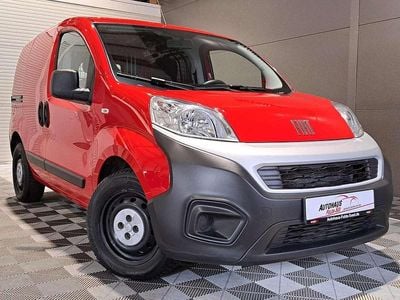 Gebraucht Fiat Fiorino 80 PS (58 kW) 2022 Rot Van / Kleinbus