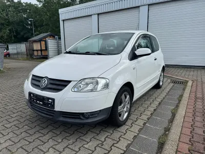 Gebraucht VW Fox Sport 60 PS (44 kW) 2010 Weiß Kleinwagen