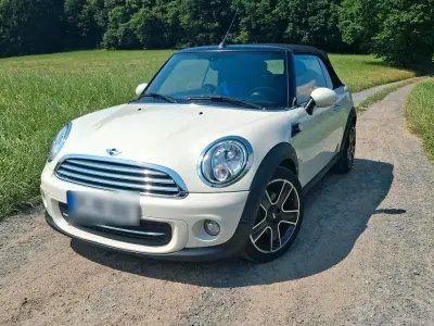 Gebraucht Mini Cooper Cabriolet 122 PS (89 kW) 2015 Weiß Cabrio