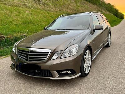 Braun Gebraucht 2010 Mercedes E350 AMG Kombi | 11.500 € (Fairer Preis)