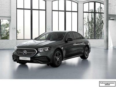 Grau Gebraucht 2025 Mercedes E220 AMG Limousine | 57.488 €