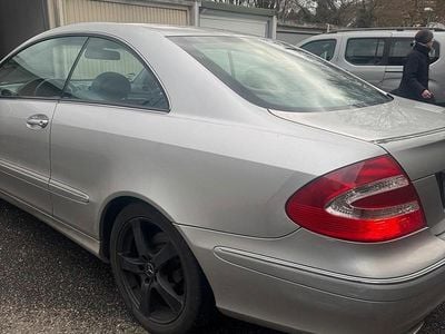 Silber Gebraucht 2002 Mercedes CLK240 Coupé | 1.950 € (Fairer Preis)