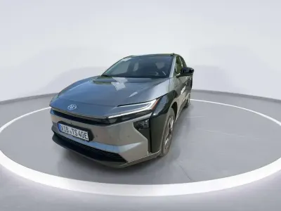 Gebraucht Toyota bZ4X 164 kW (224 PS) 2026 Silber SUV