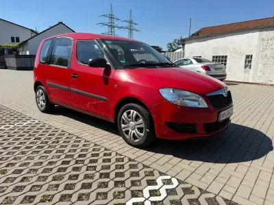Gebraucht Skoda Roomster Active 69 PS (50 kW) 2015 Rot Van / Kleinbus