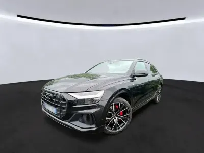 Gebraucht Audi Q8 S-Line 462 PS (339 kW) 2023 Mythosschwarz metallic SUV