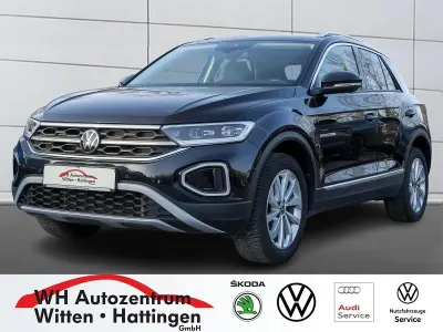 Gebraucht VW T-Roc Style 110 PS (80 kW) 2023 Deep black perleffekt SUV