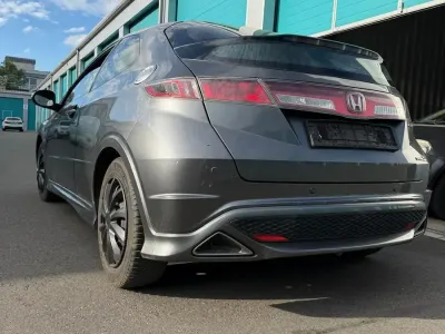 Gebraucht Honda Civic 100 PS (73 kW) 2009 Grau Kleinwagen