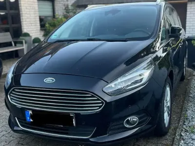 Gebraucht Ford S-MAX Business Edition 160 PS (117 kW) 2017 Schwarz Van / Kleinbus