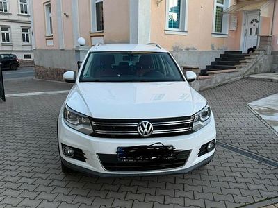 Weiß Gebraucht 2012 VW Tiguan SUV | 9.399 € (Fairer Preis)