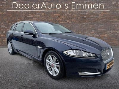 Second-hand Jaguar XF Sportbrake 163 CP (119 kW) 2014 Albastru Break