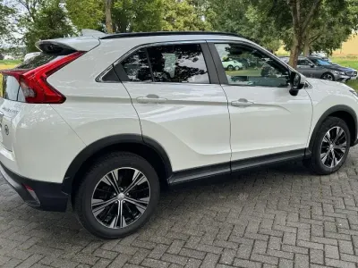 Gebraucht Mitsubishi Eclipse Cross 163 PS (119 kW) 2019 Weiß SUV