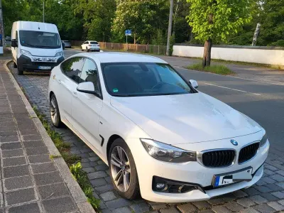 Gebraucht BMW 318 Gran Turismo Comfort Edition 143 PS (105 kW) 2014 Weiß Limousine