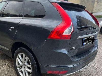 Gebraucht Volvo XC60 Summum 220 PS (161 kW) 2017 SUV