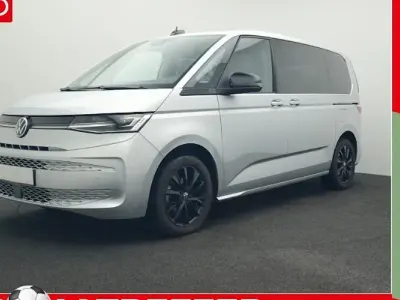 Gebraucht VW Multivan Life 150 PS (110 kW) 2024 Silber Van / Kleinbus