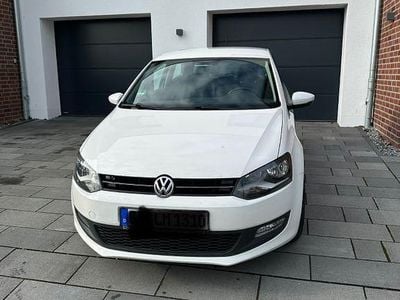 Gebraucht VW Polo 90 PS (66 kW) 2014 Weiß Kleinwagen
