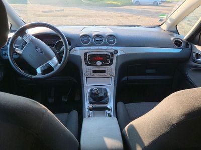 Silber Gebraucht 2007 Ford S-MAX S Van / Kleinbus | 4.399 € (Etwas zu teuer)