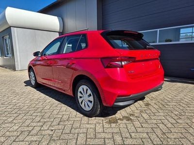 Nouă Skoda Fabia Selection 95 CP (69 kW) 2026 Roșu Hatchback