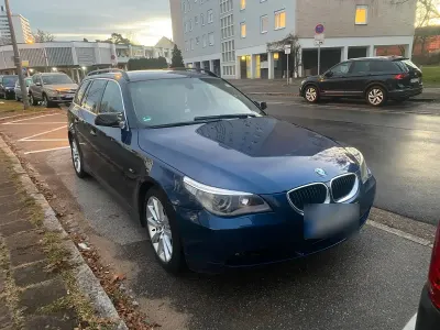 Gebraucht BMW 525 177 PS (130 kW) 2004 Blau Kleinwagen