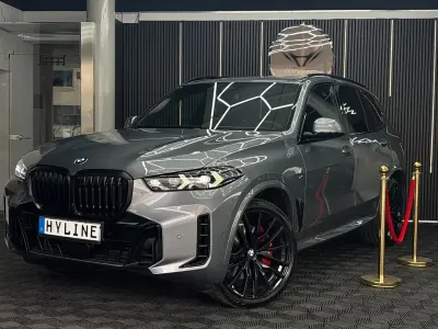 Neu BMW X5 M Sport 352 PS (258 kW) 2025 Grau SUV