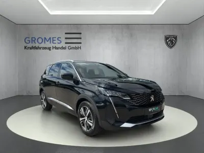 Gebraucht Peugeot 5008 Allure 131 PS (96 kW) 2024 Schwarz perla nera SUV
