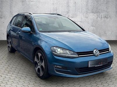 Blau Gebraucht 2015 VW Golf VII Highline Limousine | 9.490 € (Guter Preis)