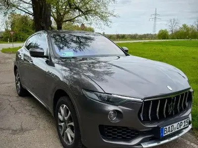 Gebraucht Maserati Levante 275 PS (202 kW) 2017 Grau SUV