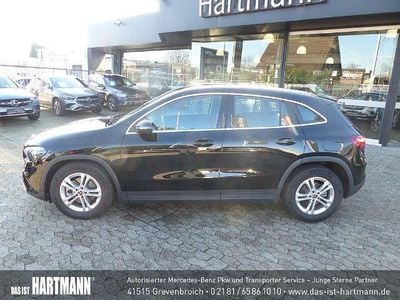 Gebraucht Mercedes GLA200 Advanced 163 PS (119 kW) 2024 Unilack nachtschwarz SUV