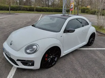 Używany VW Beetle Sportline 220 KM (161 kW) 2015 Biały Hatchback