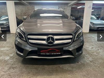 Mercedes GLA220