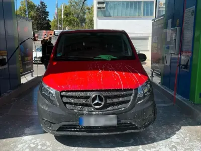 Gebraucht Mercedes Vito 136 PS (100 kW) 2018 Rot Van