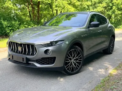 Gebraucht Maserati Levante 430 PS (316 kW) 2016 Grau SUV