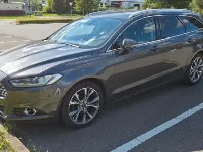 Gebraucht Ford Mondeo Titanium 150 PS (110 kW) 2016 Grau Limousine