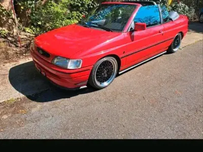 Gebraucht Ford Escort Cabriolet 71 PS (52 kW) 1993 Rot Cabrio