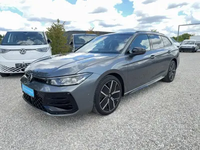 Gebraucht VW Passat R-line 193 PS (141 kW) 2025 Diabasgrau metallic Kombi