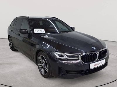 Sophistograu brillanteffekt metallic Gebraucht 2022 BMW 530e Sport Line Kombi | 31.390 € (Guter Preis)