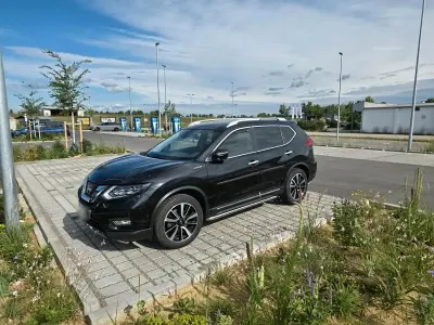 Gebraucht Nissan X-Trail Tekna 163 PS (119 kW) 2017 Schwarz SUV