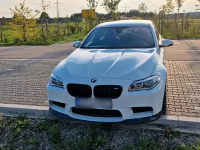 Gebraucht BMW M5 560 PS (411 kW) 2015 Weiß Limousine