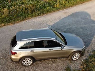 Mercedes GLC220