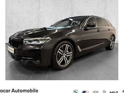 Gebraucht BMW 530e Sport Line 292 PS (214 kW) 2022 Grau Kombi