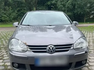 Gebraucht VW Golf V 102 PS (75 kW) 2007 Grau Limousine