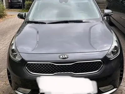 Używany Kia Niro Spirit 141 KM (103 kW) 2018 Czarny SUV