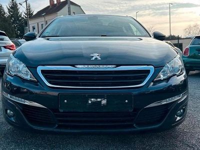 Blau Gebraucht 2016 Peugeot 308 Kombi | 8.700 € (Fairer Preis)