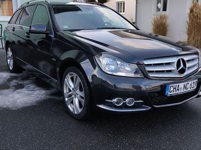 Schwarz Gebraucht 2011 Mercedes C200 Avantgarde Limousine | 6.990 € (Guter Preis)