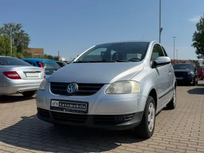 Gebraucht VW Fox Basis 54 PS (39 kW) 2007 Silber Kleinwagen