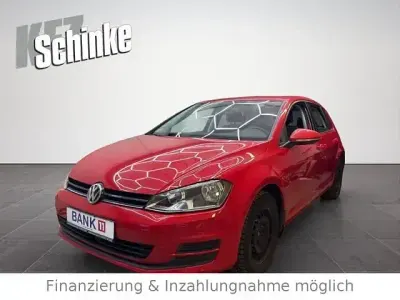 Gebraucht VW Golf VII Comfortline 130 PS (95 kW) 2015 Rot Limousine
