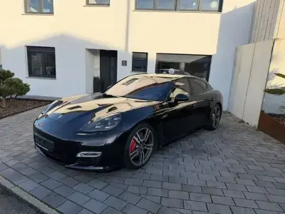 Gebraucht Porsche Panamera Turbo 579 PS (425 kW) 2011 Schwarz Kleinwagen