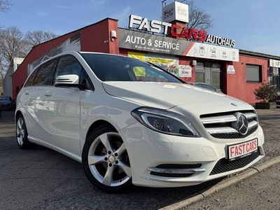 Gebraucht Mercedes B200 136 PS (100 kW) 2012 Weiß Van / Kleinbus